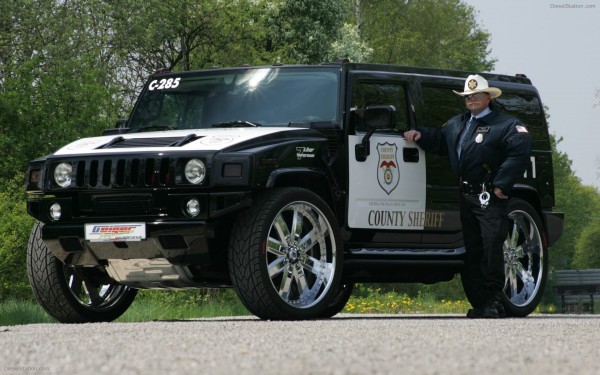 Police-Hummer-Car-widescreen-03