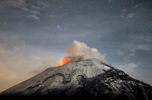 Vulcão Popocatépetl dá sinais de vida no México
