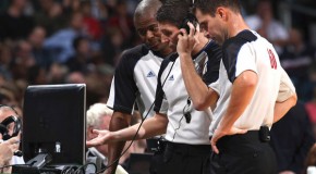 O futebol deveria adotar o replay instantâneo