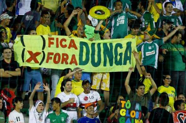 Dunga é detestado pela torcida brasileira