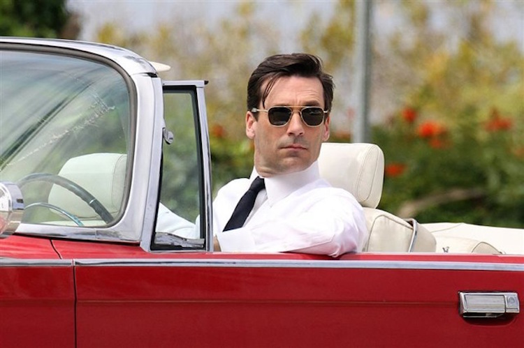 Mad Mens Jon Hamm film some scenes for his hoit show in Los Angeles. Jon drove a vintage Imperial for some driving scenes. Wednesday, May 5, 2010 NONEXCLUSIVE 37 Images Photogragh: Kevin Perkins, Pacificcoastnews.com ***FEE MUST BE AGREED PRIOR TO USAGE*** UK OFFICE: +44 131 557 7760/7761/7762 US OFFICE: + 1 310 261 9676