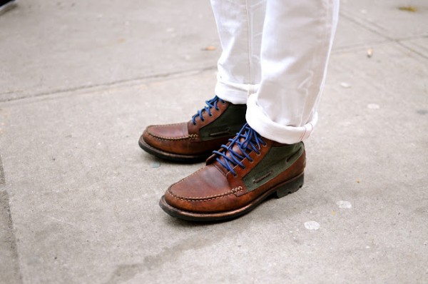 mens-boat-shoes-white-preppy-pants