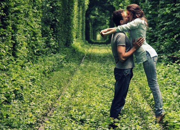 Tunnel-Of-Love-in-Ukraine