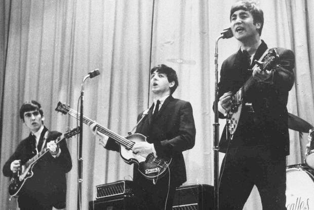 Há 50 anos nascia John Lennon, o rebelde