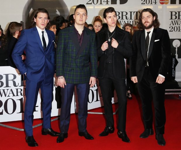 arctic-monkeys-brit-awards-2014-03