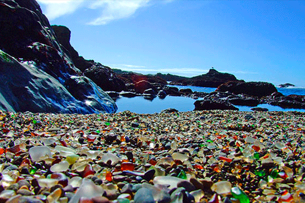 1-glass-beach