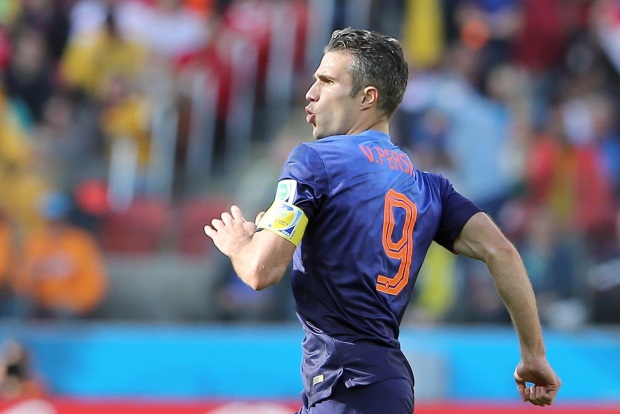 van-persie-comemora-segundo-gol-da-holanda-contra-a-australia-em-porto-alegre-1403112738229_1920x1080