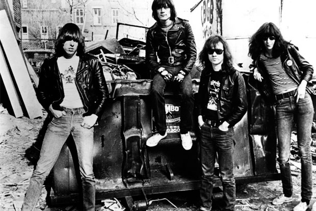 ramones-morte-elhombre