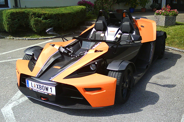 KTM-X-Bow-el-hombre