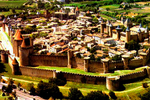 cidadela-de-carcassonne-el-hombre