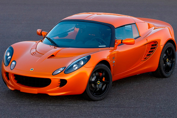 lotus-elise-el-hombre