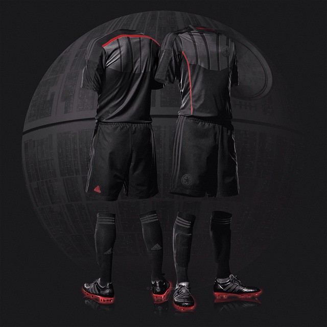 DARTH-VADER-FUTEBOL-EL-HOMBRE