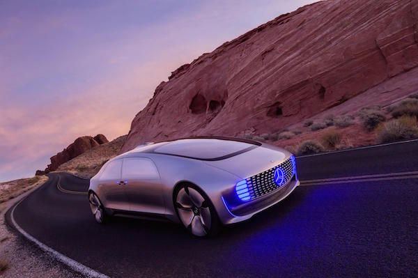 Mercedes-Benz_F015_Luxury_in_motion_2015_29