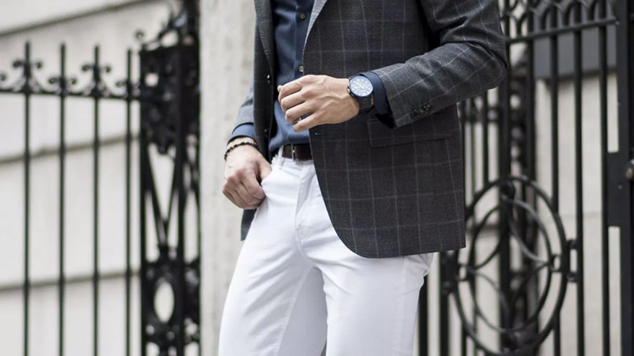 calça branca com blazer preto masculino