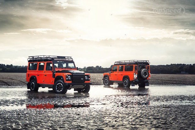 land-rover-defender--14_600x0w