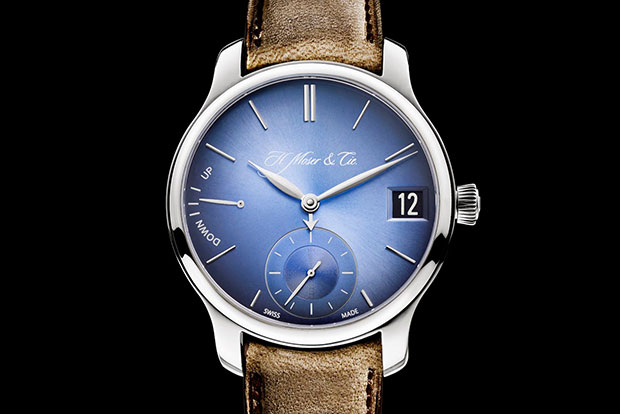 Moser-Funky-Blue-Perpetual-Calendar-el-hombre