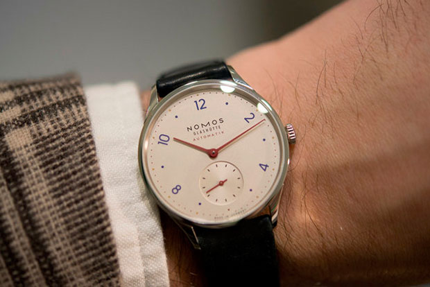 nomos-minimatic-el-hombre