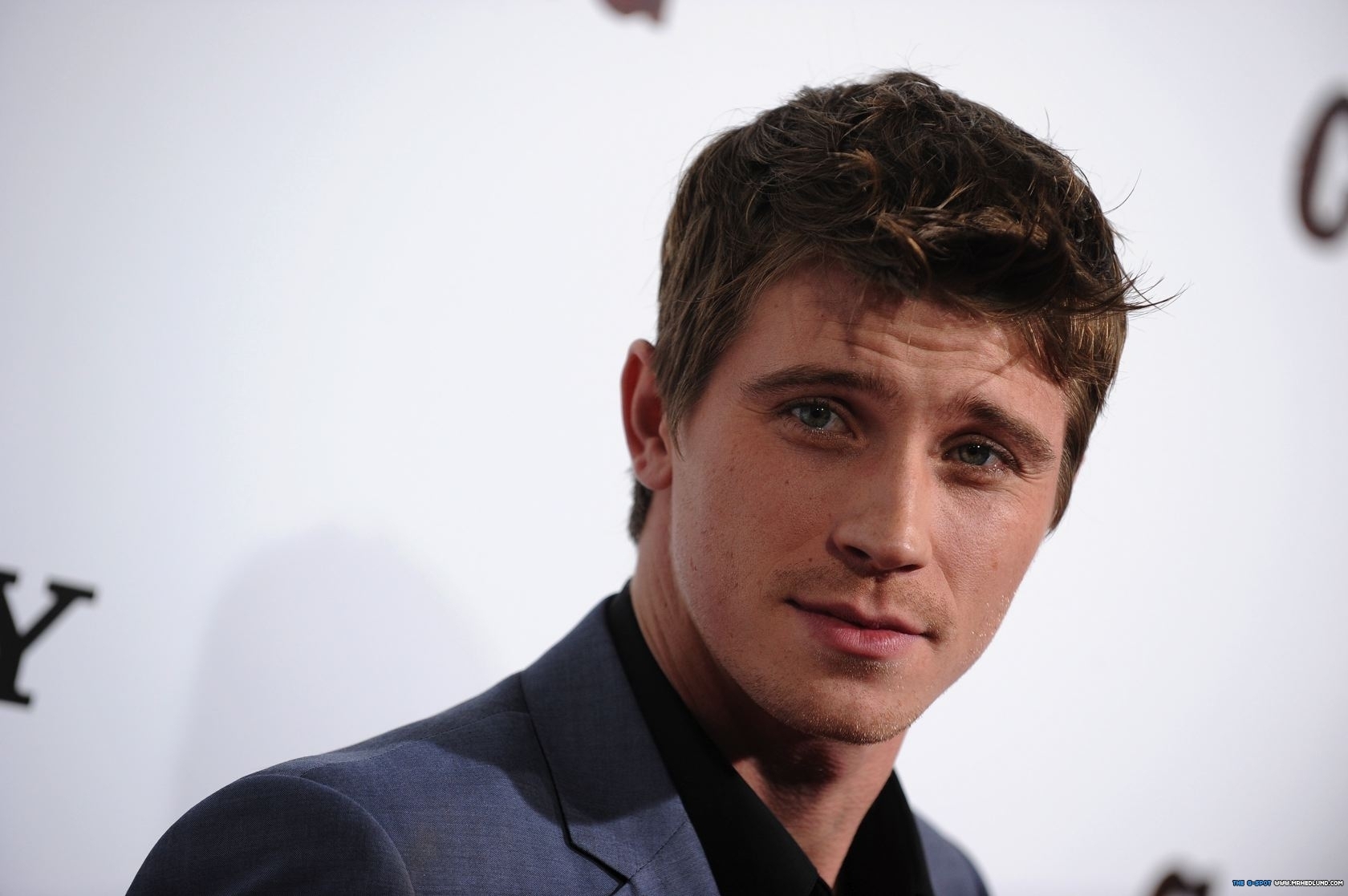 Garrett-Hedlund-el-hombre