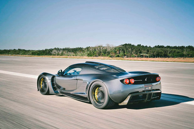 hennesey-venom-gt-el-hombre