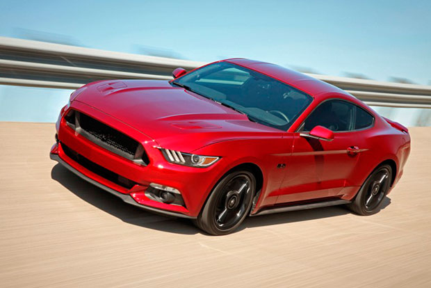 Ford finalmente revela o novo Mustang 2016