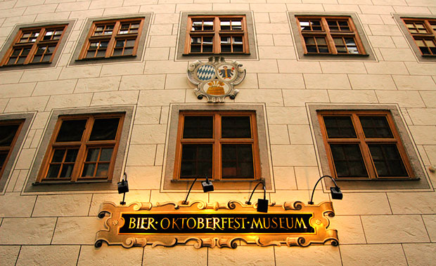 Bier-und-Oktoberfestmuseum-el-hombre