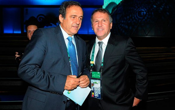 zico-platini-fifa-4-el-hombre