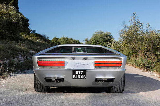 Maserati-Boomerang-8-el-hombre