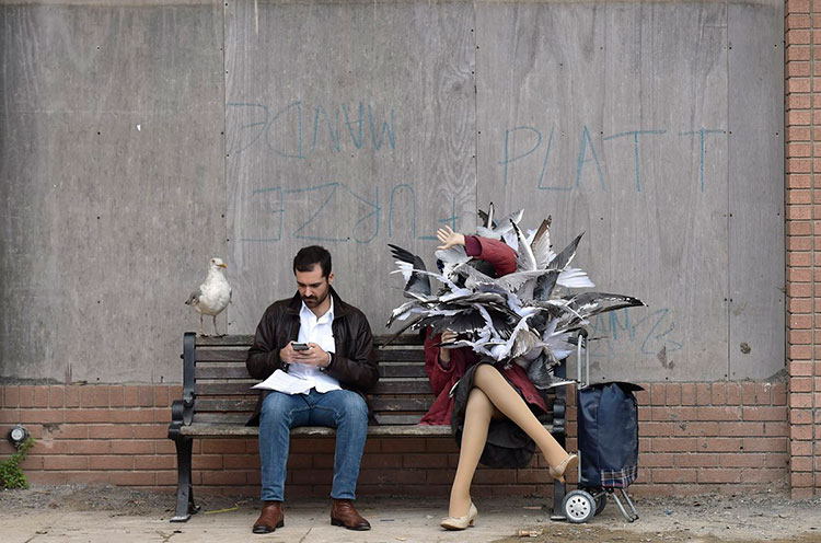 Dismaland-4-el-hombre