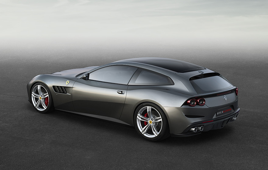 Conheça a nova Ferrari GTC4Lusso