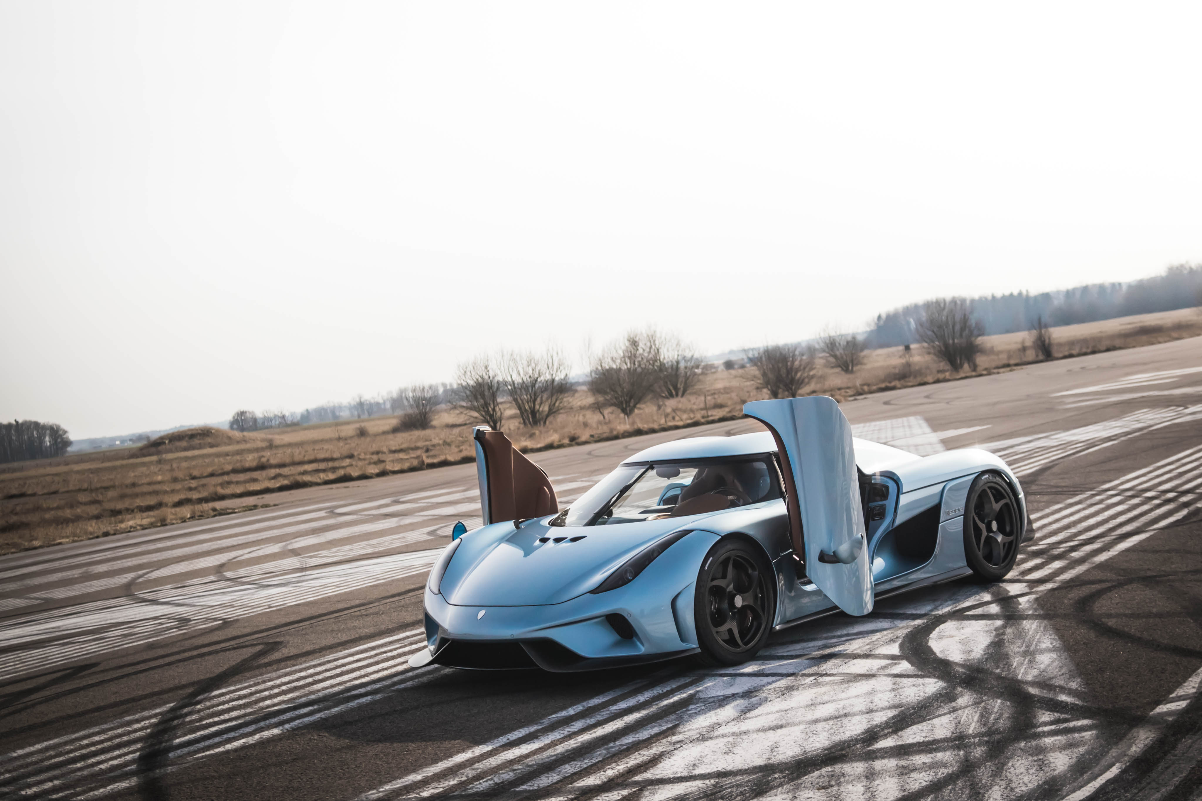 Regera_Airstrip1