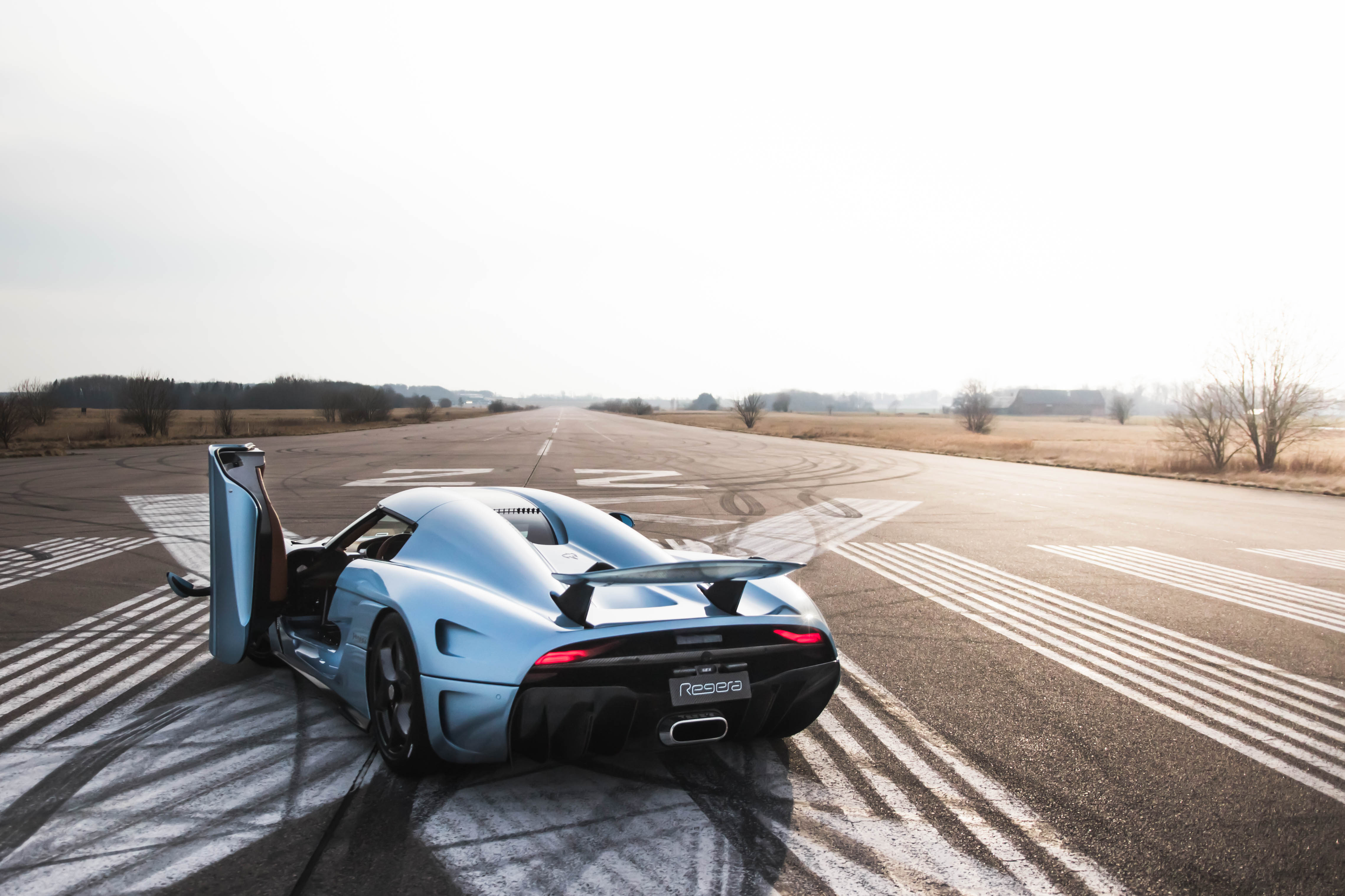 Regera_Airstrip3