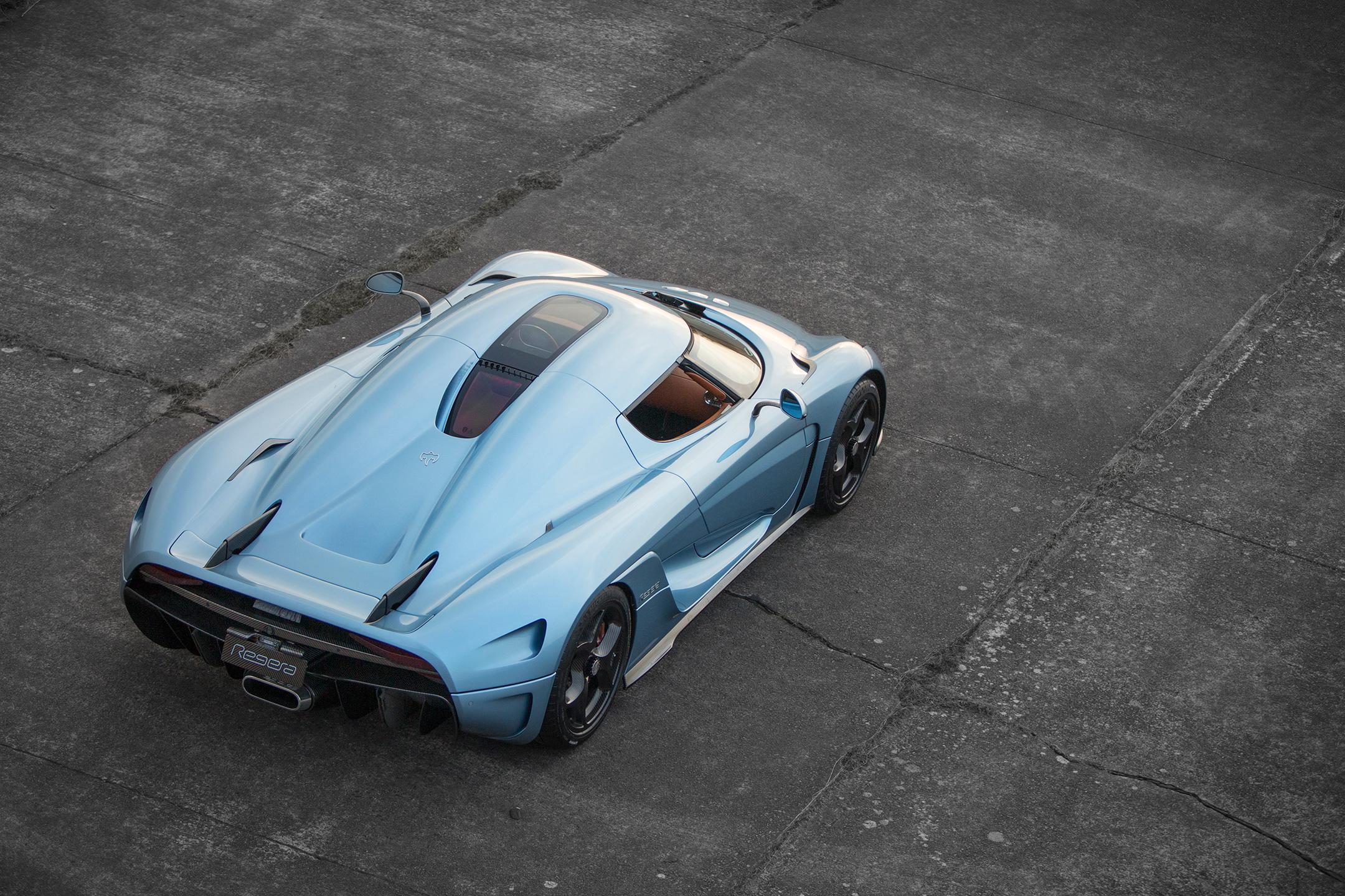 regera_01_above_1440