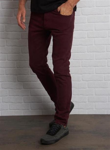 calça masculina cor de vinho