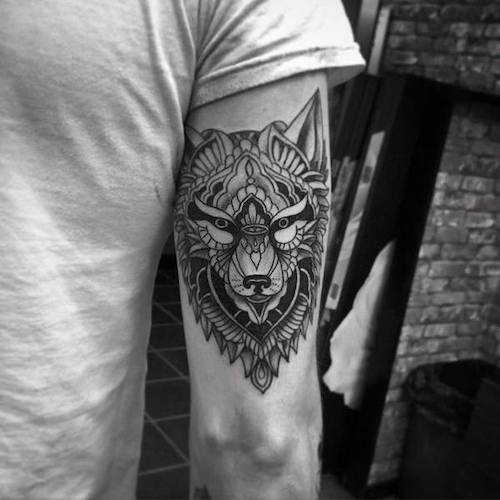 Tatuagem de lobo