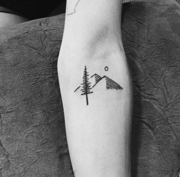 Tatuagem minimalista 