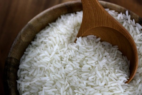 Como fazer arroz branco: receita