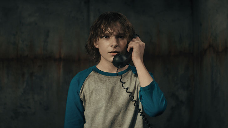 “O Telefone Preto”, novo thriller de terror, ganha primeiro trailer