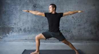 https://www.elhombre.com.br/wp-content/uploads/2022/09/bigstock-Man-practicing-yoga-against-a-73251583-346x188.jpg