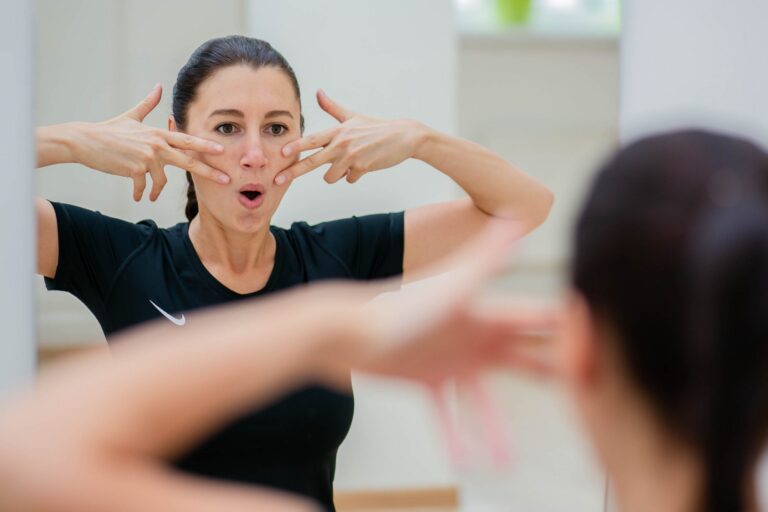 yoga facial