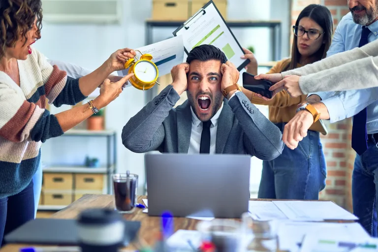 Como sobreviver a um ambiente de trabalho tóxico