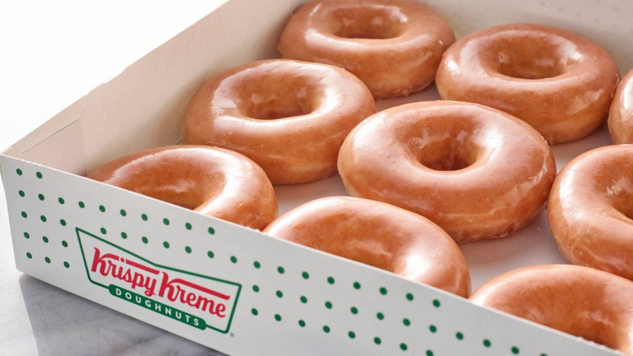 Krispy Kreme inicia operação no Brasil com loja conceito em São Paulo