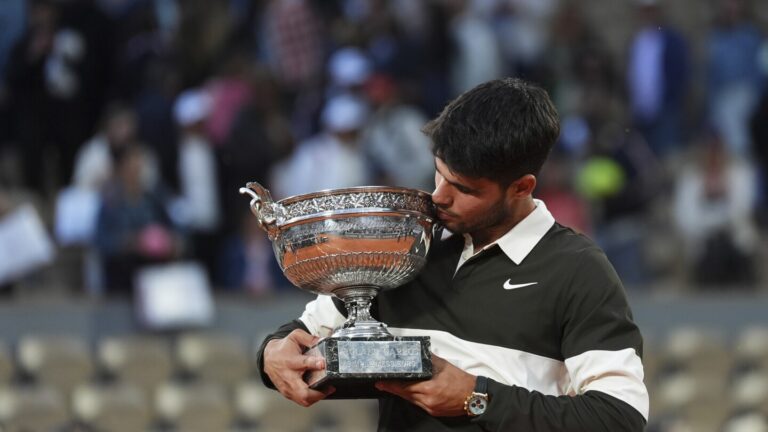 Alcaraz, Roland Garros, Sinner, virada, tênis competição