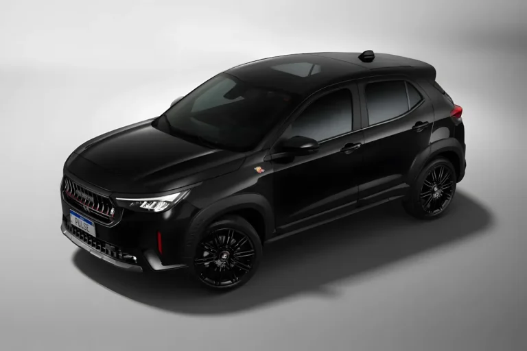 Fiat Pulse Abarth 2026 chega renovado, com 185 cv de potência