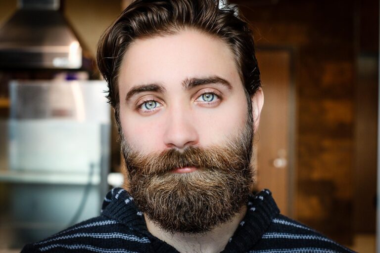 Barba Perfeita: Tendências e Cuidados Essenciais para Homens