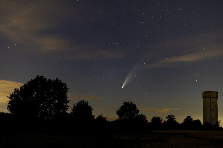 Descubra os Segredos do Cometa Nishimura
