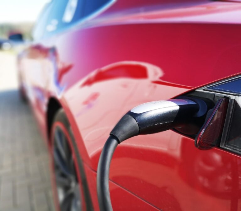 Carros Elétricos: O Futuro Sustentável da Mobilidade