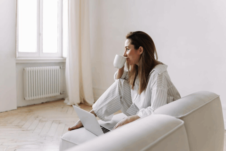 Adote o Minimalismo e Transforme sua Vida com Mais Liberdade