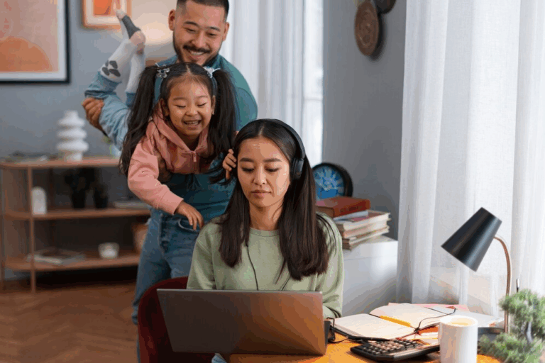 Como Equilibrar Home Office e a Rotina Familiar com Sucesso