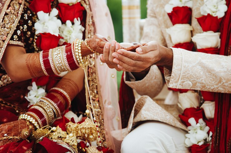 Descubra as Curiosas Tradições de Casamento na Índia