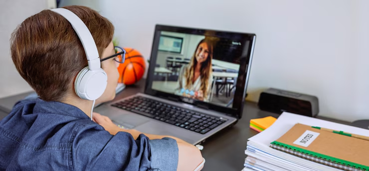 Ensino Híbrido: Transformação Educacional Global
